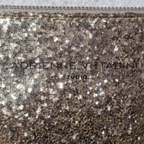 Adrienne Vittadini Gold Wallet and Phone RFID Charging Wristlet - Picture 2 of 11